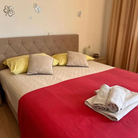 4 Sisters Apartments Gradac  Bagian luar foto