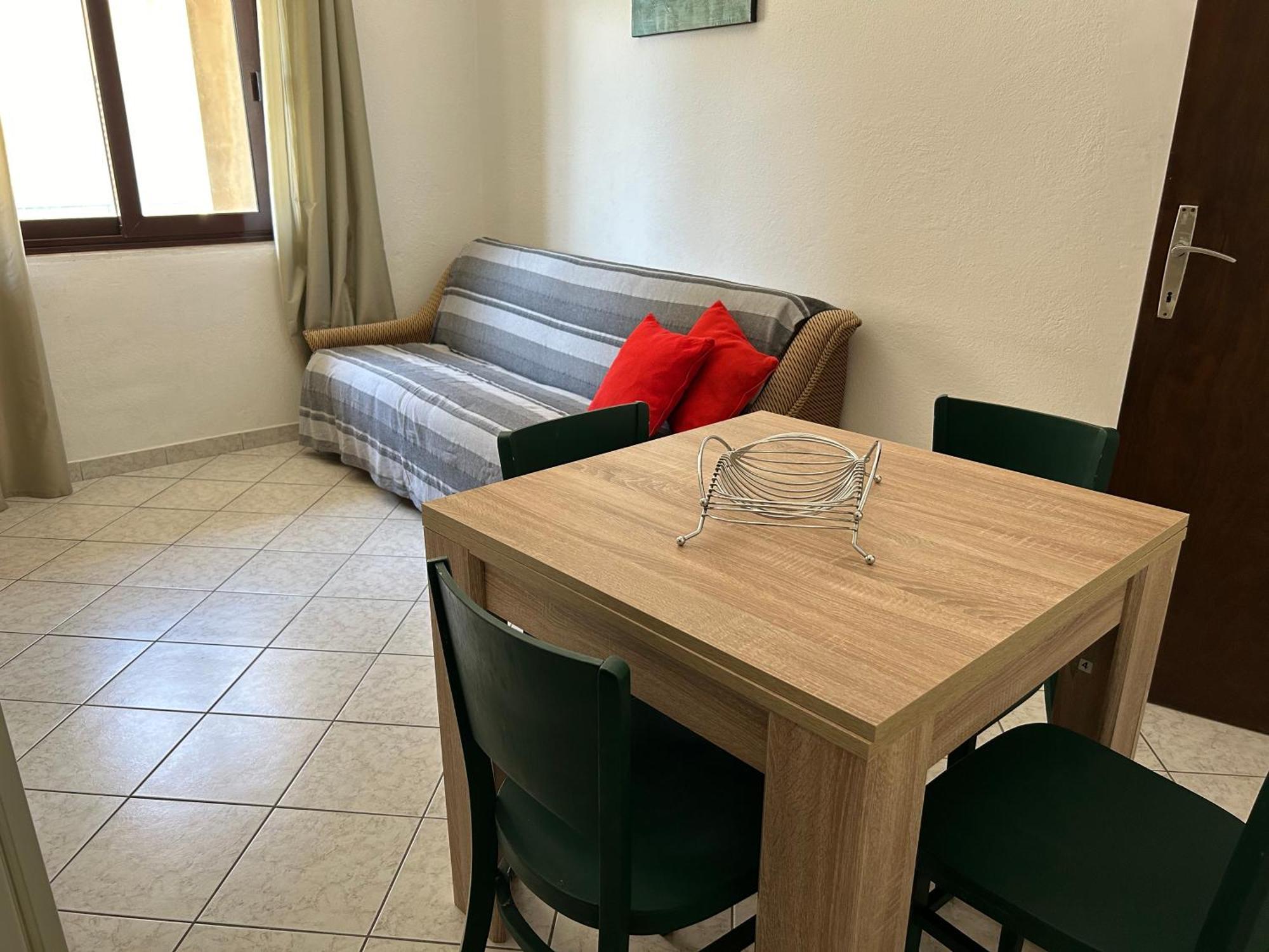 4 Sisters Apartments Gradac  Bagian luar foto