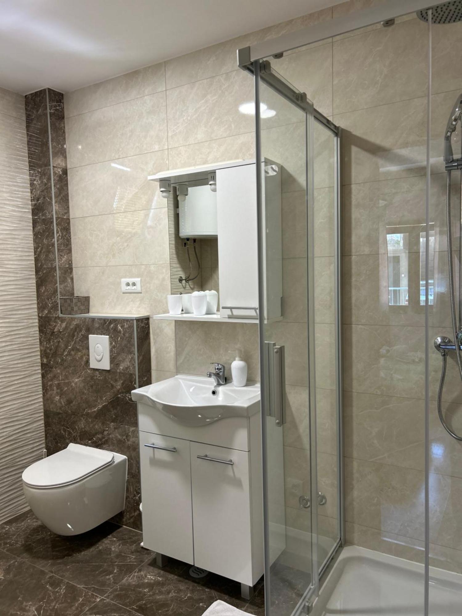 4 Sisters Apartments Gradac  Bagian luar foto