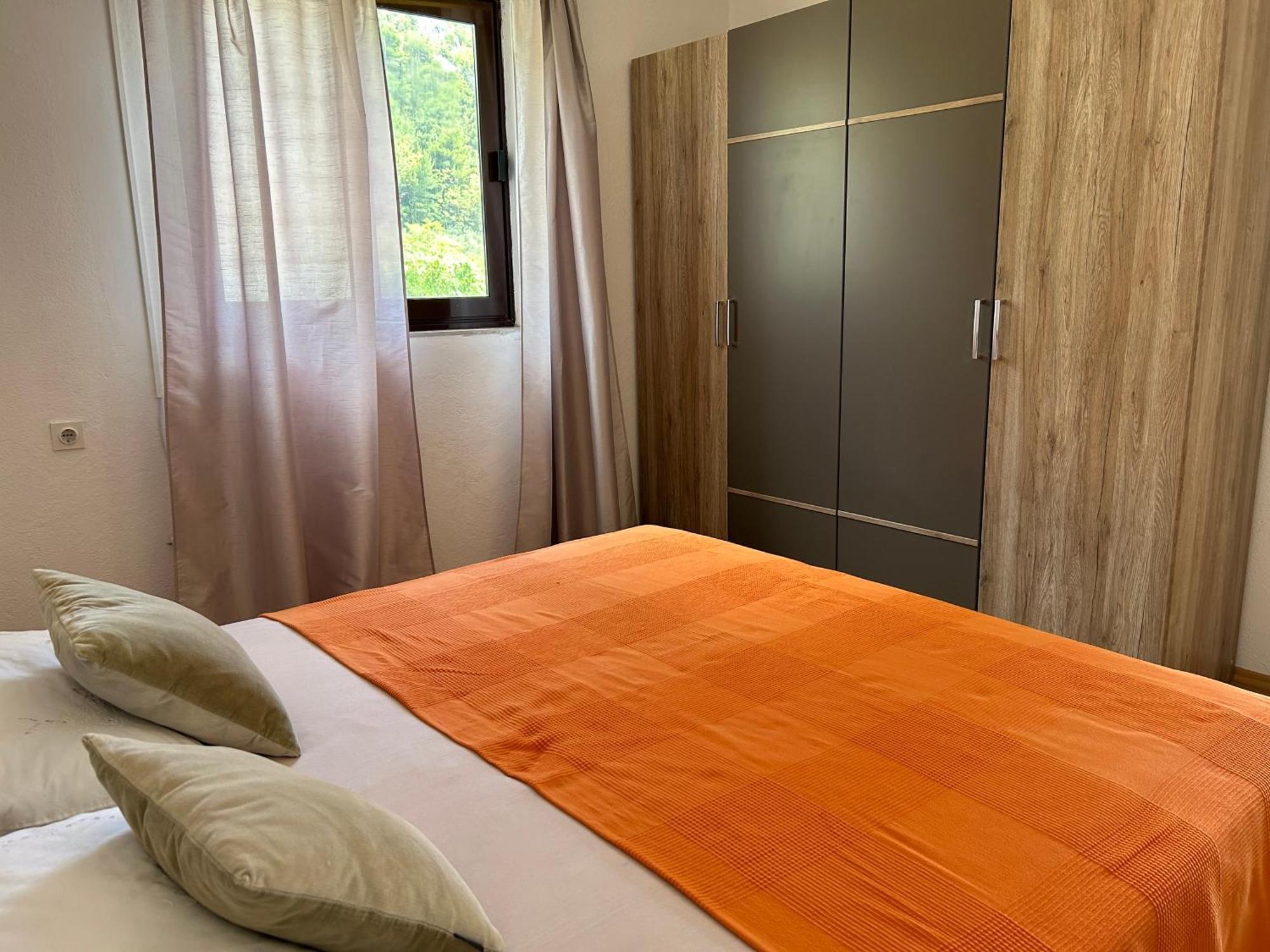 4 Sisters Apartments Gradac  Bagian luar foto