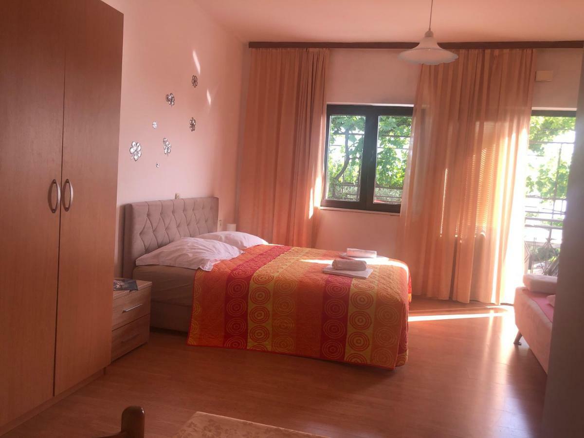 4 Sisters Apartments Gradac  Bagian luar foto